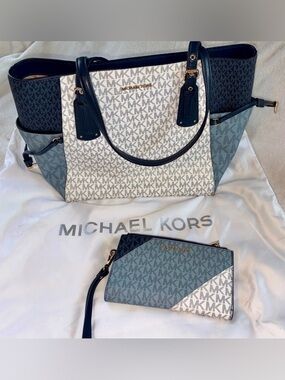 MICHAEL KORS Voyager Bag & Wallet Like New!!